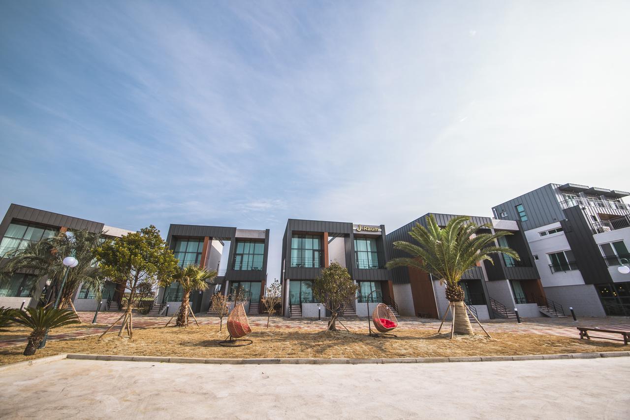 J Raum Resort مدينة سيوجويبو المظهر الخارجي الصورة