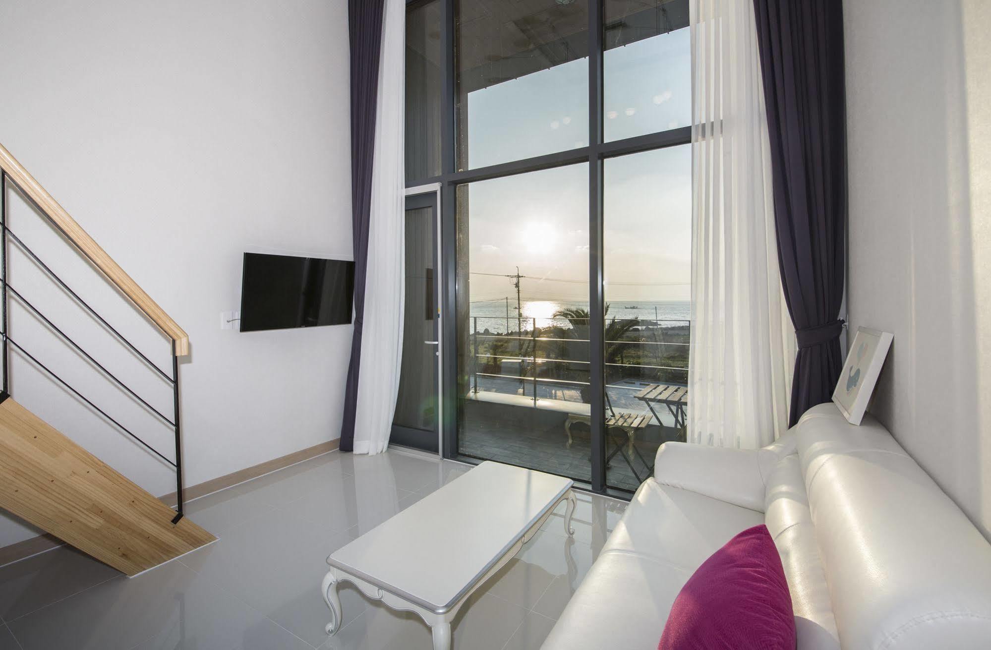 J Raum Resort مدينة سيوجويبو المظهر الخارجي الصورة