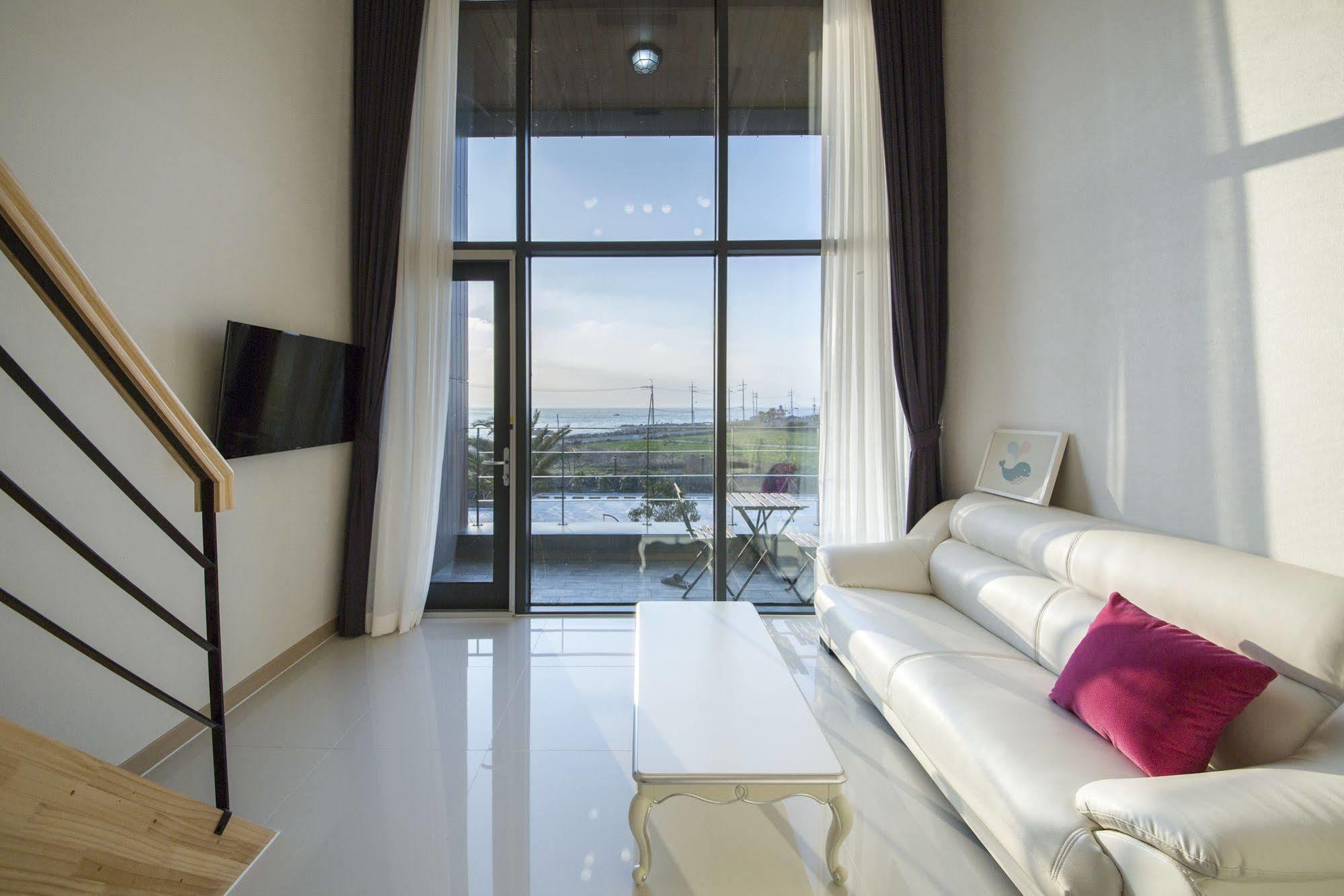 J Raum Resort مدينة سيوجويبو المظهر الخارجي الصورة