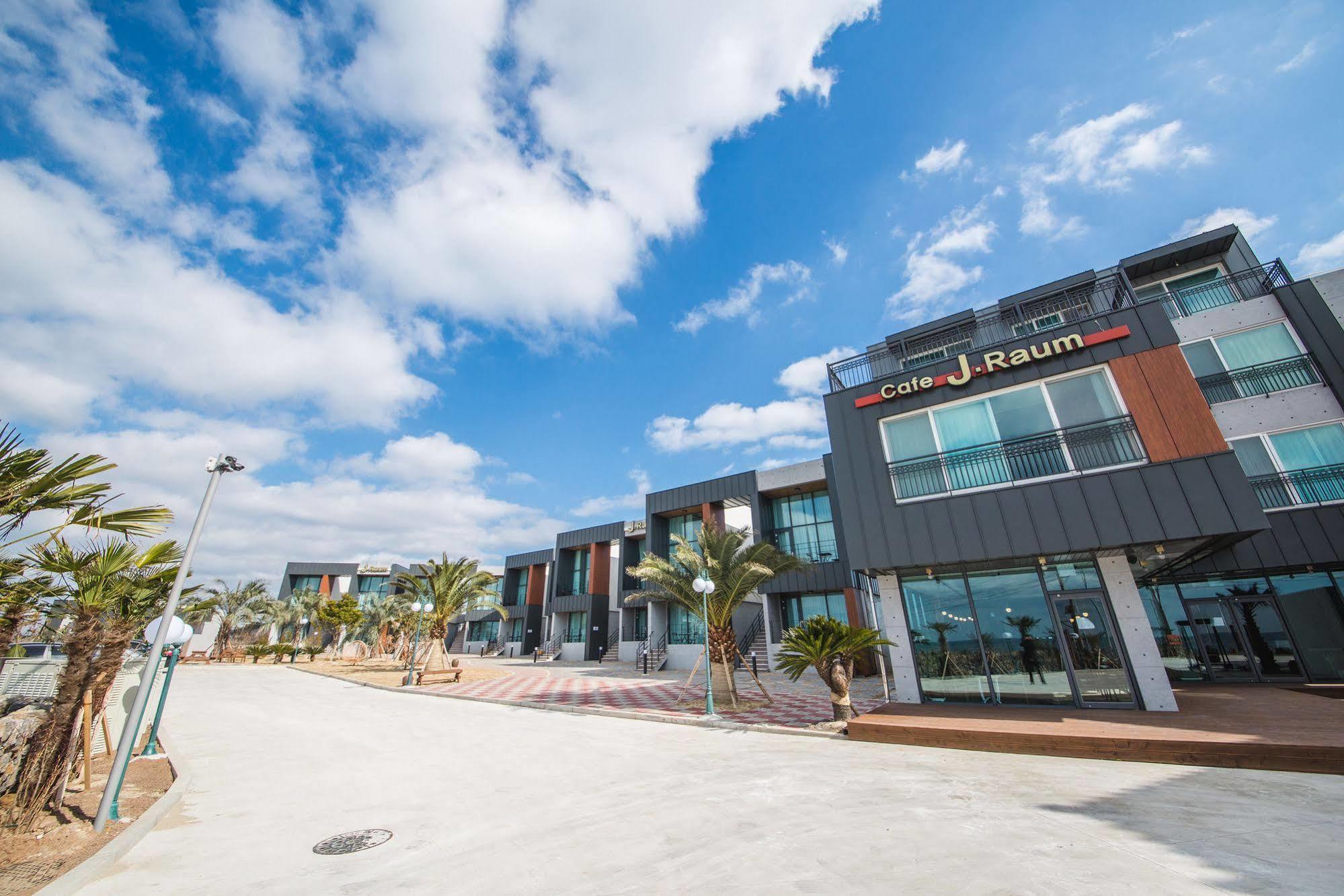 J Raum Resort مدينة سيوجويبو المظهر الخارجي الصورة